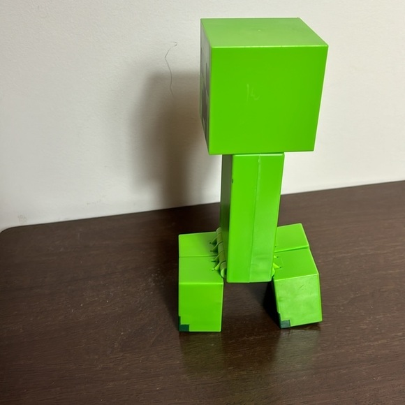 Minecraft Creeper large figure toy - Picture 4 of 4